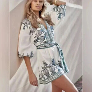 NWOT Venus White Multi Paisley Linen Blend Blouson Slv Romper